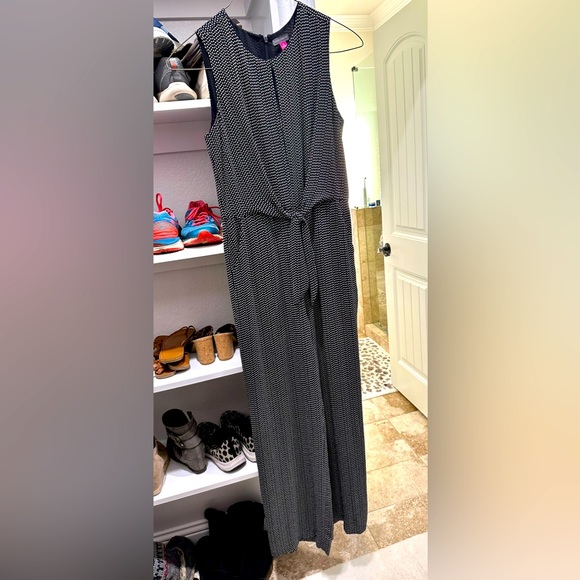 Vince Camuto medium jumpsuit, romper, black-and-white zip up pants sleeveless - Picture 1 of 7